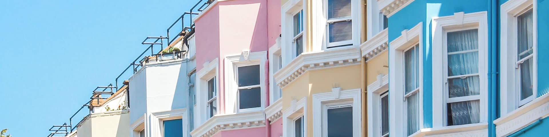 Notting Hill is one of my favourite borough. All these colorful houses bring joy and happiness!
#Perspectives
#london #city #nottinghill #notting #colorful #architecture #perspective #colors #house #rainbow #pastel