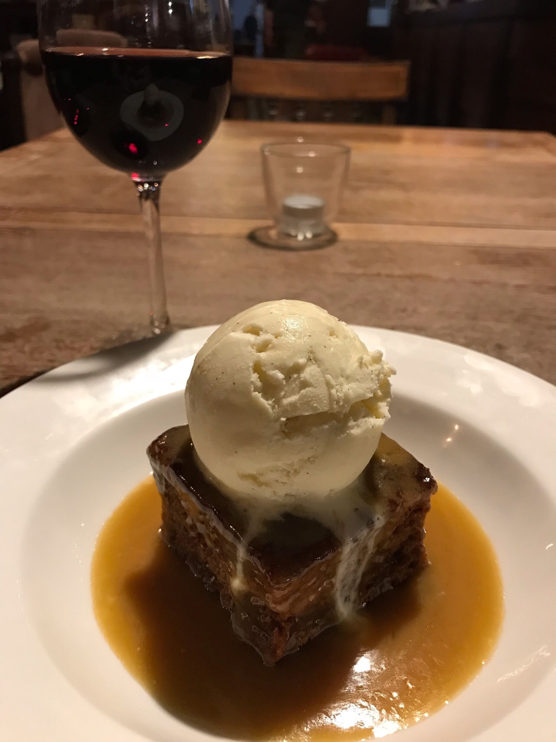 CAUTION: MASSIVE PLEASURE WEAPON !!!
In France we have a long tradition of mocking english cuisine especially the desserts and I must admit that I had always been rather puzzled to see the English praising such dull a pastry as pudding. 
But that, that was before I discovered the Sticky Toffee Pudding prepared by the infernal cooks of The Captain Cook Pub at Fulham, London!
I deliberately say infernal cooks because I really could damn myself for eternity for such a delightful dessert!
I’m lucky to live 575 miles away from the Captain Cook otherwise I could develop a fatal addiction to this treat! 😉
God save The Captain Cook and its sticky toffee pudding! 🇬🇧🇫🇷

#GoodEats