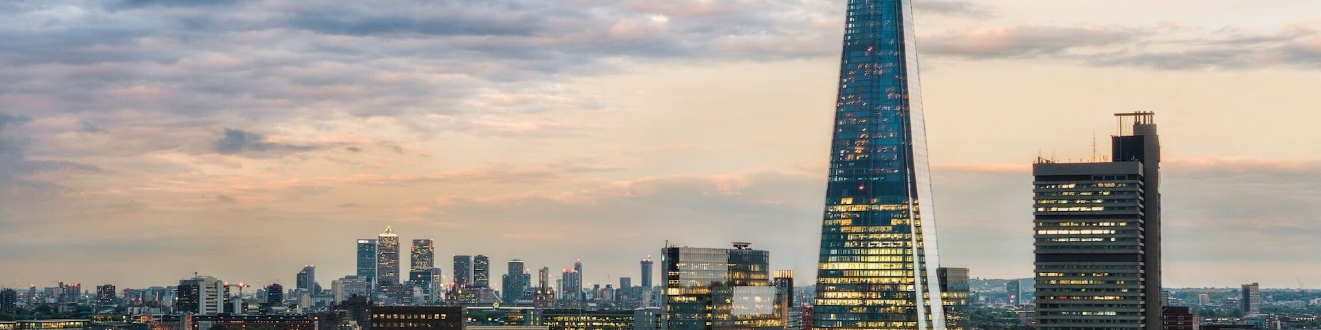 The view of Canary Wharf from Tate Modern #london #bvscities