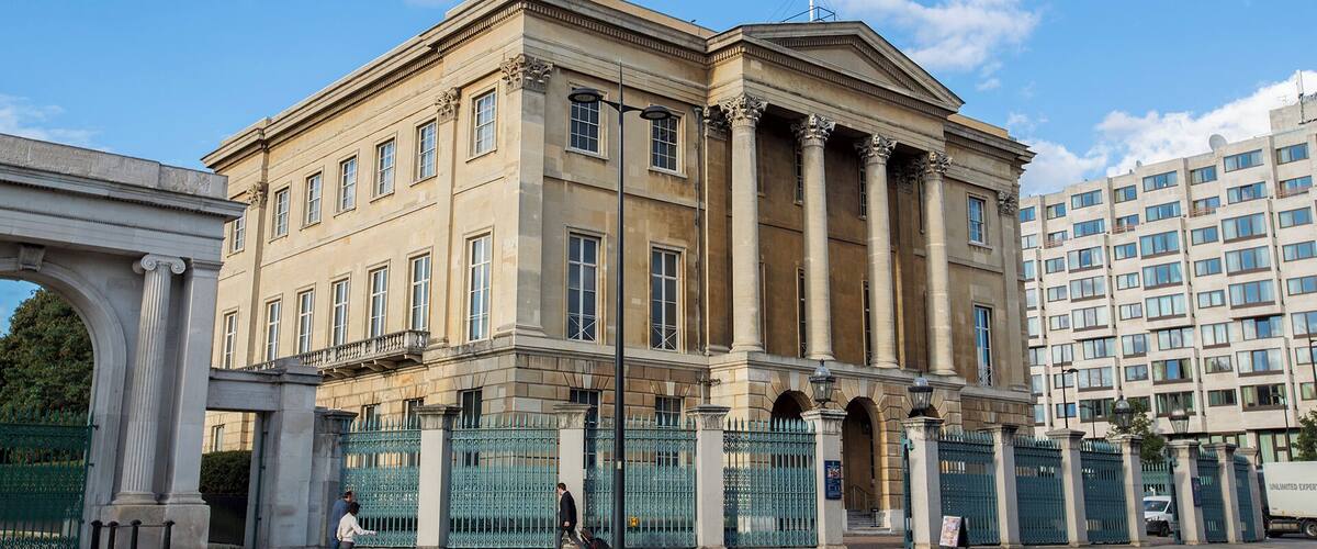 Home of the first Duke of Wellington and his descendants.