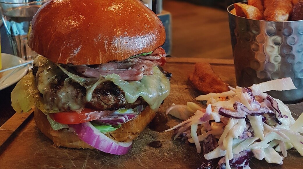 I love a juicy burger 🍔 #goodeats