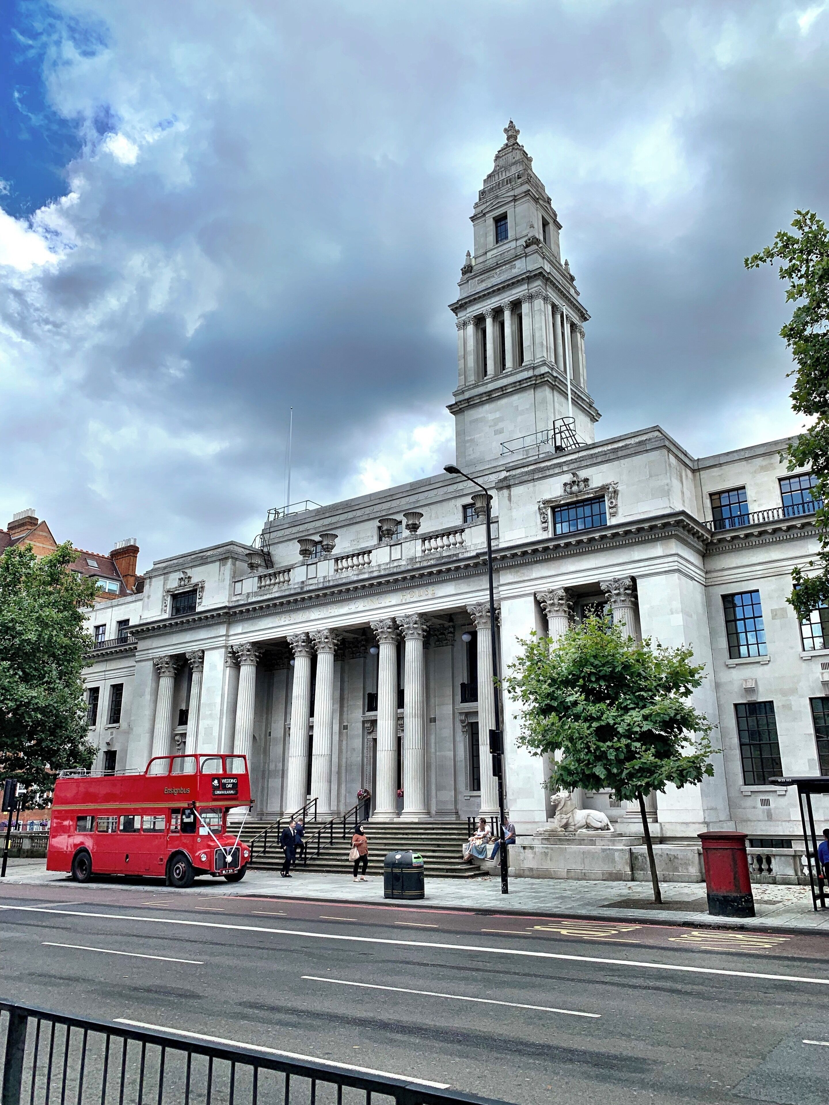 브라이언스턴 앤 도셋 스퀘어