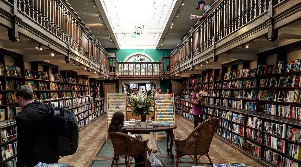 Regent's University London