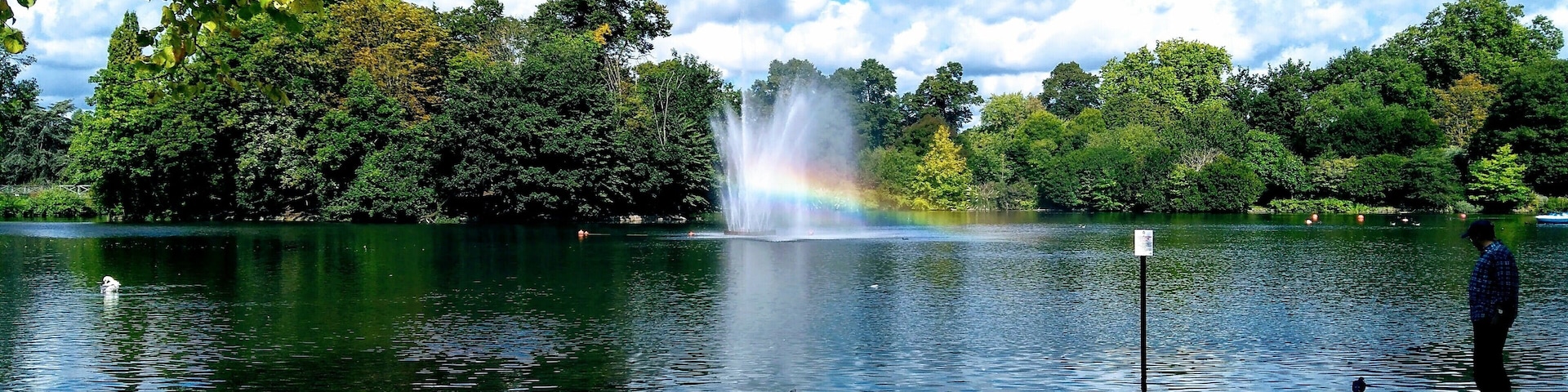 Here at Victoria Park, London you have everything!
Spanning across East London you will also find a number of events and a canal. 
Great for cycling, running, kids play area x 3, boating, cafe - good food and good times!
#LifeAtExpedia #AugustReflections