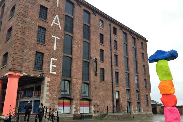 Ugo Rondinone - Liverpool Mountain
sculpture outside Tate Liverpool
12/1/19