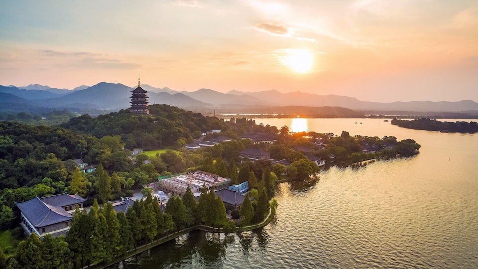 Impression #WestLake in Hangzhou.
西湖印象
https://twitter.com/Beautifulgx