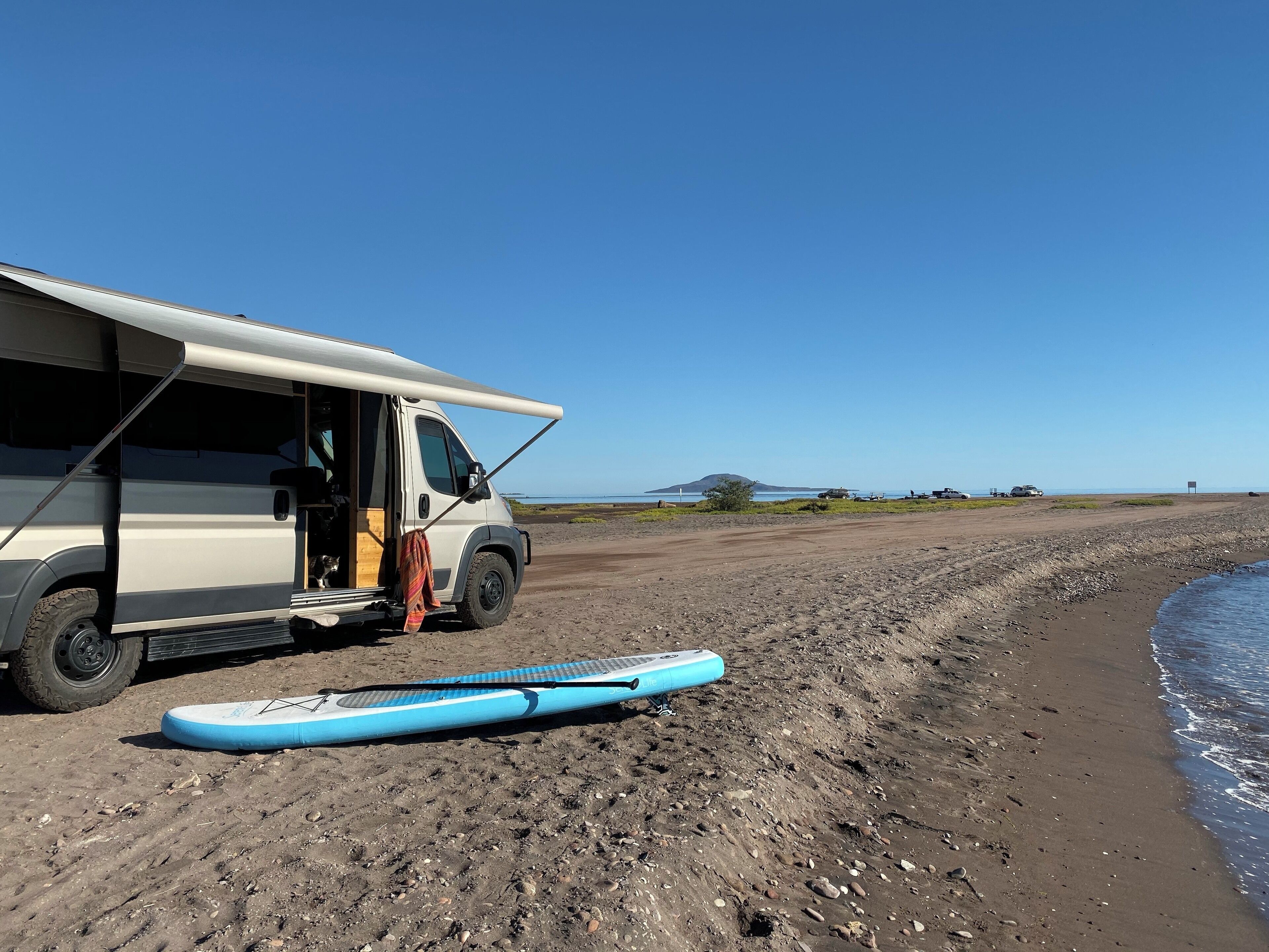 A nice spot to park for the day in Loreto BCS and paddle