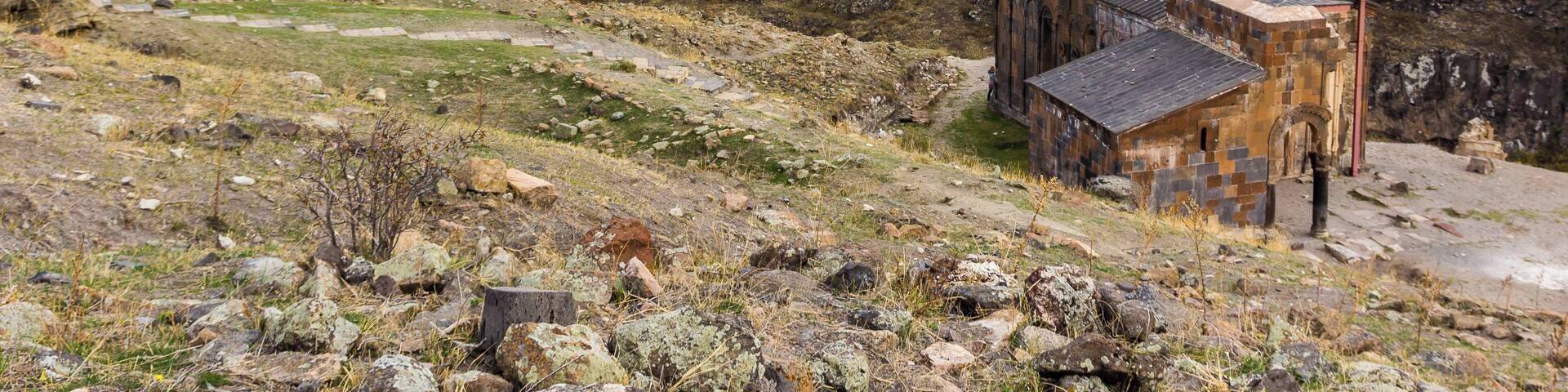Very characterful place close turkey-armenian border. Ani was originally armenian town, which is now located in turkey area. Nowadays there are many remains from old times.
#turkey #ani #armenia #architecture