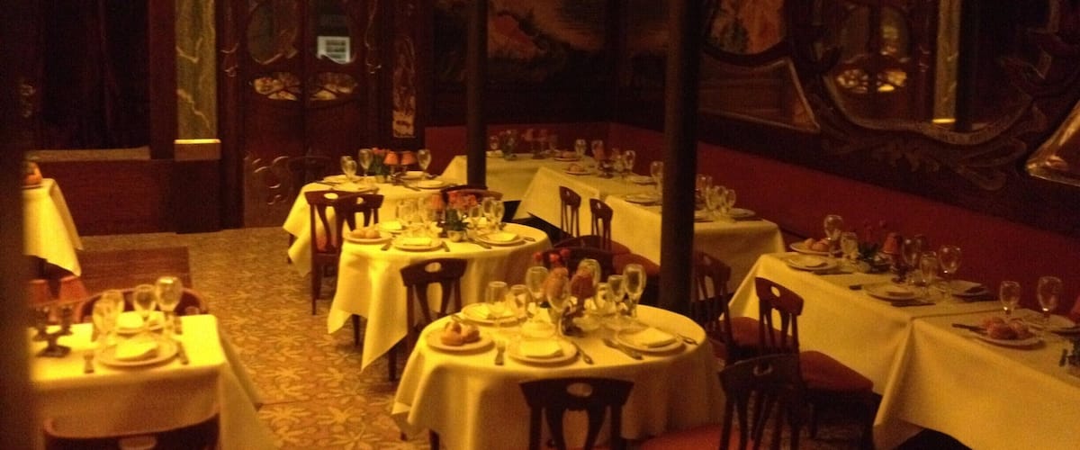 The museum houses an excellent collection of miniatures. The photo shows 'Maxim's' restaurant in Paris. It is definitely worth a visit and it is a museum that kids will love as well.