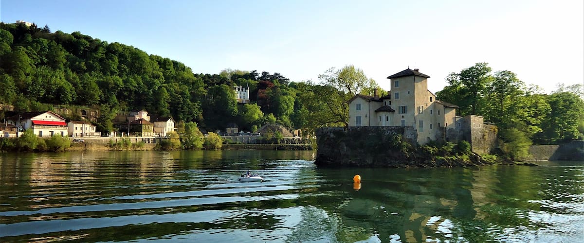 On a River cruise along the Saone we sailed around this lovely island which is inhabited. 
#LifeatExpedia #River #Cruise #Saone #Lyon #France #SaintRambertlileBarbe #BVSBlue #TroveonTuesday