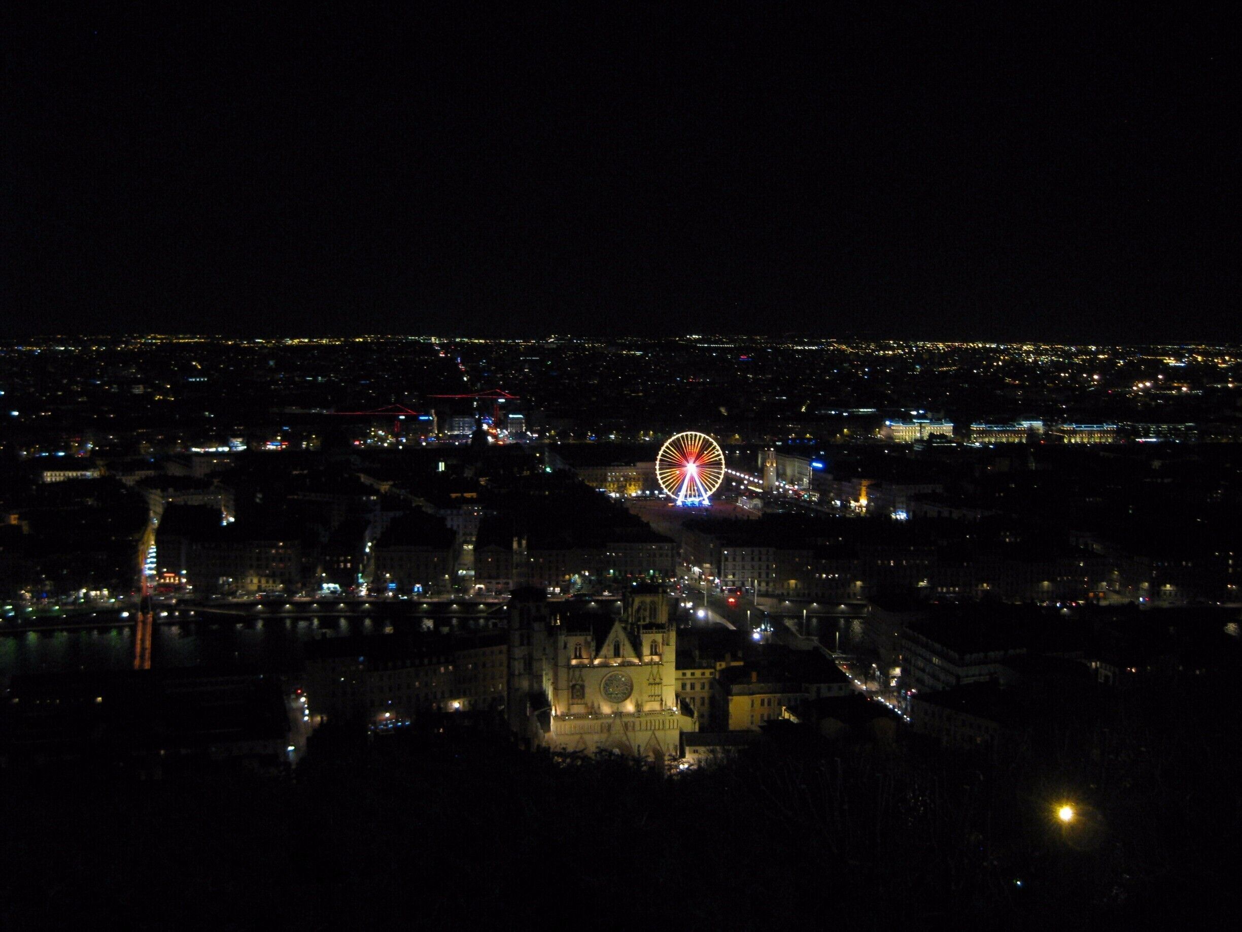 View of the city of Lyon

-2015