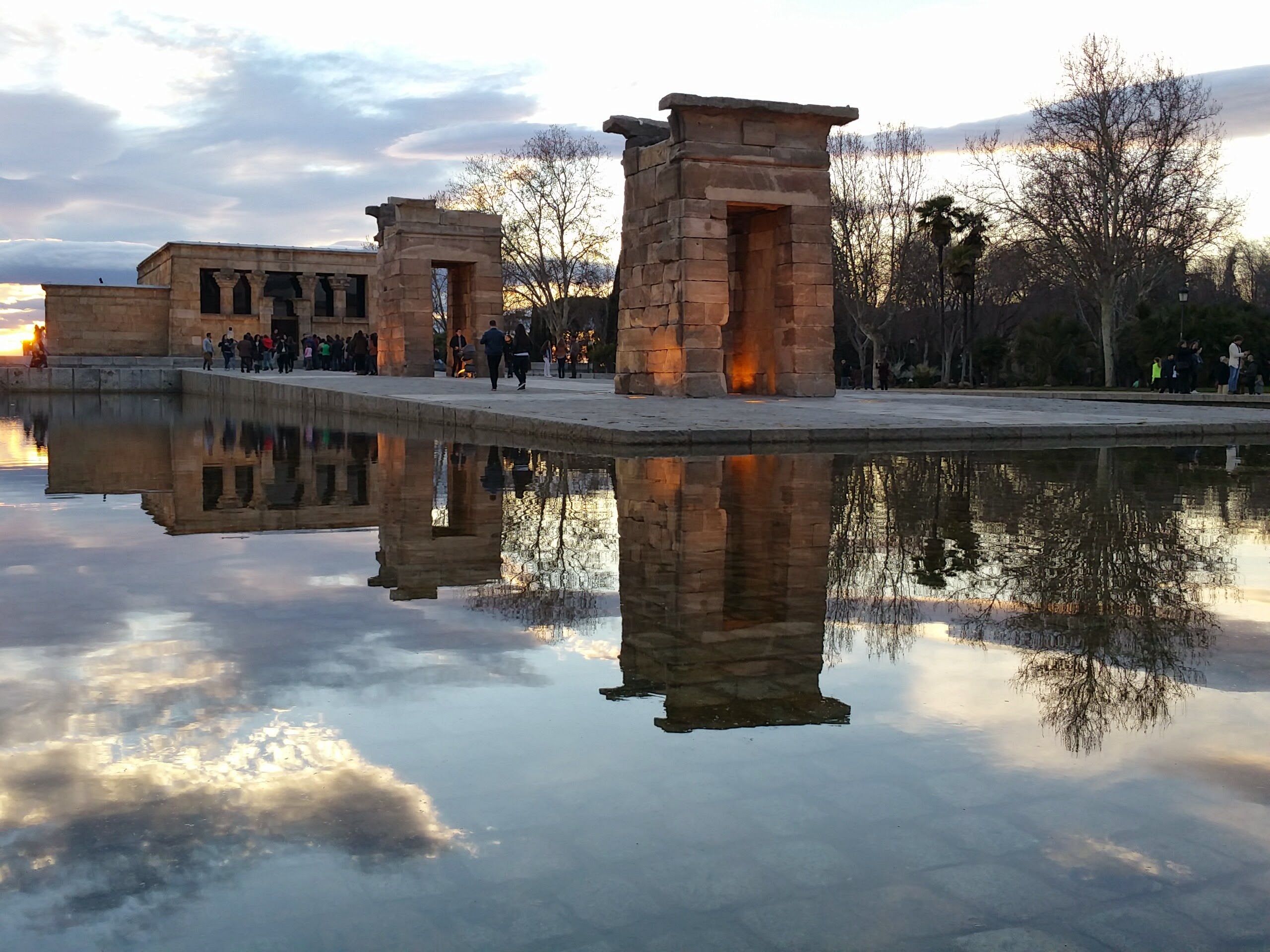 One present for the old king in Spain.
I hope you like my photos. 
Insta: swingpiano

#travel #architecture #madrid #temple #wonderful #spain #trips #pics