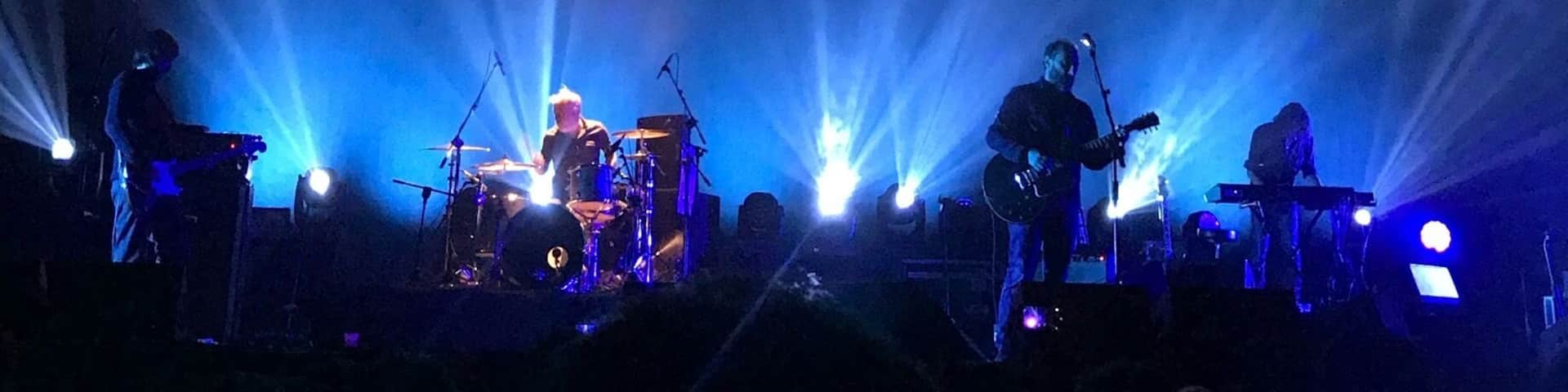 The best Spanish band ever #LosPlanetas #lights #lifeatexpedia