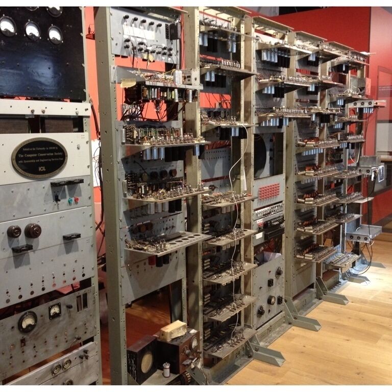 Baby: 1st stored program computer. 