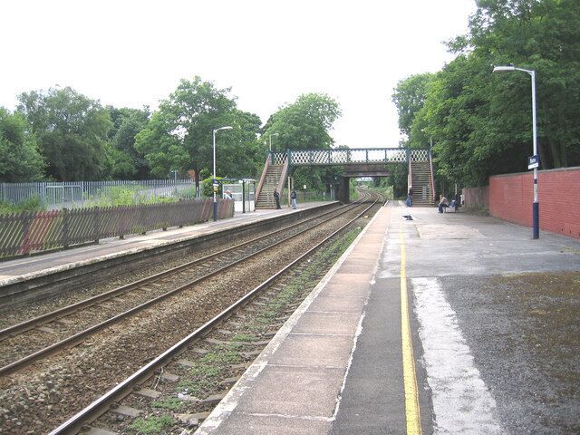 Flixton Station The original station buildings, which were converted to a pub/restaurant, were gutted by fire. Nothing remains of them.