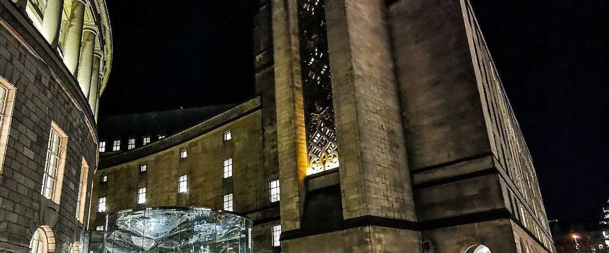 I walk past this spot everyday into the office, and every night it comes alive with a different view point. #lifeatexpedia #urbanjungle #manchester #citybreak