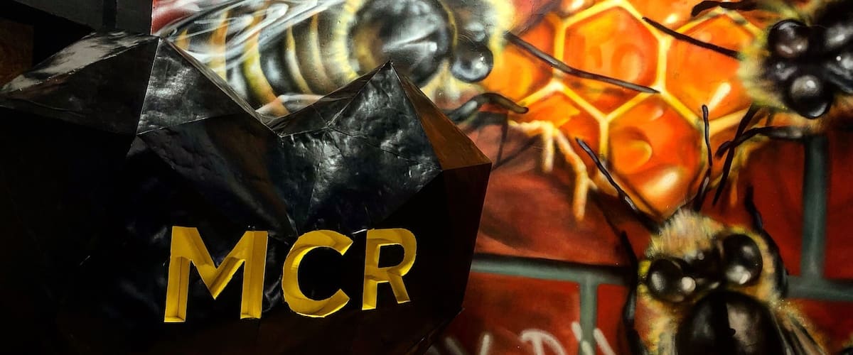 Since the tragedy of the Manchester Arena bombing, the bee has become an even more iconic symbol of this amazing city, highlighting the working ethic of this community, and in this case, their strength in working together #manchester #mcr #Culture