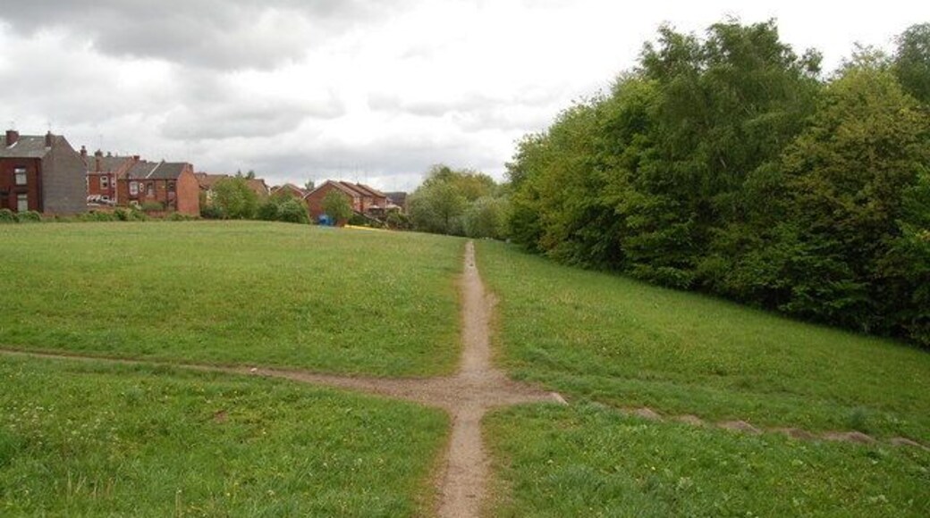 Course of the old railway This footpath runs along the course of the railway that once linked Manchester with Leigh. It might eventually be the line of a guided busway.