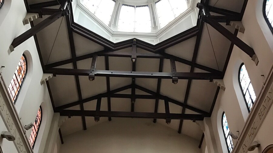 I did not know that place even existed. Walked past so many times #church #architecture