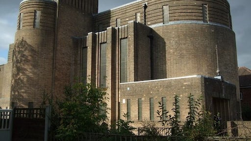 St Nicholas, Burnage Built in 1931-2 (architects Welch, Cachemaille-Day & Lander).