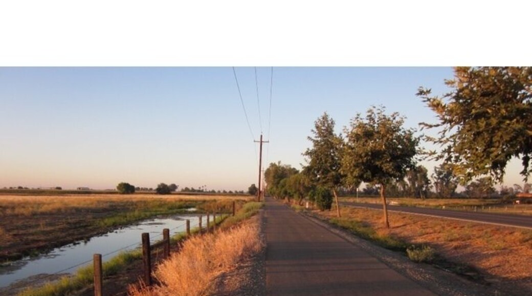 Bike trail near the University of California - Merced campus.