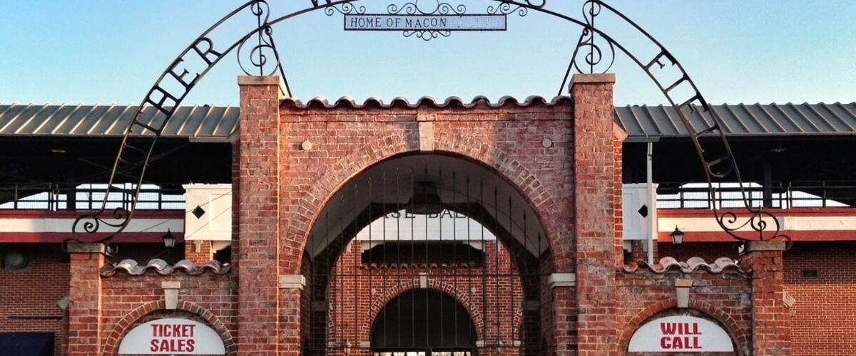 This is Luther Williams Field. It has been home to a number of teams, most recently The Macon Peaches, a minor league team. It began it's long tenure as a field early in the 1900s'. It is one of the longest lasting and still enduring fields in the nation.
More recently a movie, 42, was partially filmed here and the surrounding Macon area. The movie is the story of Jackie Robinson, the first African American player to play in the National Baseball League. It opens April 2nd. The field seen in the movie and the tunnel that is seen in the posters was here. You can now walk around this field and even today, there are still baseball games played here.
This field has been home to some famous players. During the their minor league tenure Pete Rose, Tony Perez, Andrew Jones, and Chipper Jones called this park home. Chipper Jones number, 10, will be retired this year at the Braves stadium.
#cinematrove