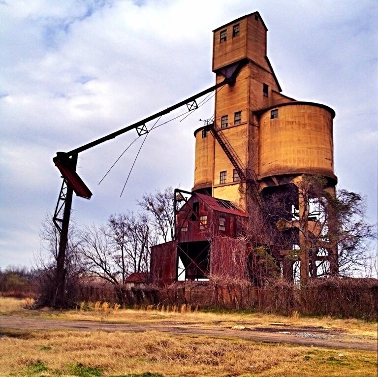 Macon has always been a central hub for Georgia, and the south east. During the mid 1800s' Macon was a central point for transport of cotton, Georgia's leading export at the time. This grain dispenser used to be directly over the train yard. Now it rusts as a monument to the history of Macon. 