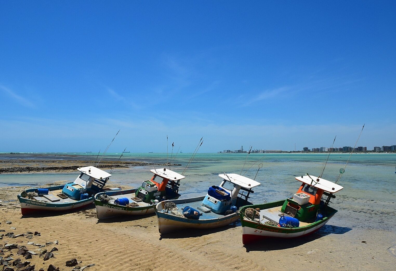 Fishing boats waiting for the right moment to go to the sea.
Ponta Verde Beach, Maceió, Alagoas, Brazil. 