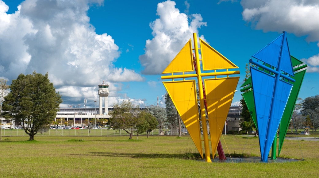 麥德林 其中包括 公園 和 戶外藝術