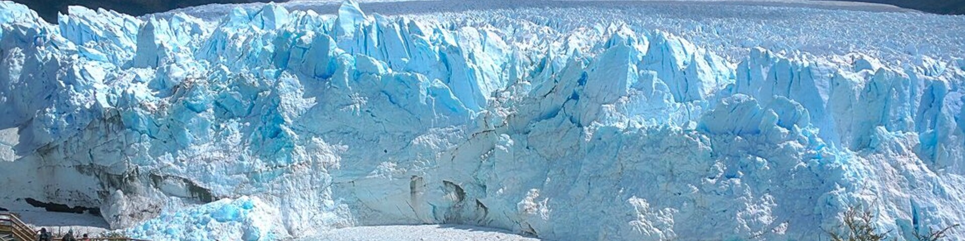 Perito Moreno Glacier. Just an hour's bus ride away from the town of El Calafate, Agentina. #alwayswanderlust #blue