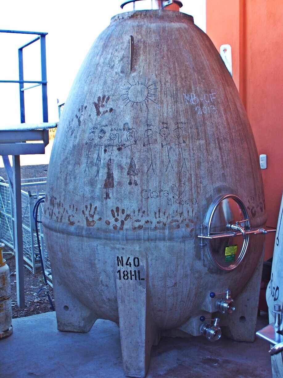 This is a relatively new winery run by the Michelini Family.  They have pioneered new winemaking techniques including these ceramic "eggs" to ferment the wine.  The kids have decorated all the eggs- this one has a picture of the family on it. 
