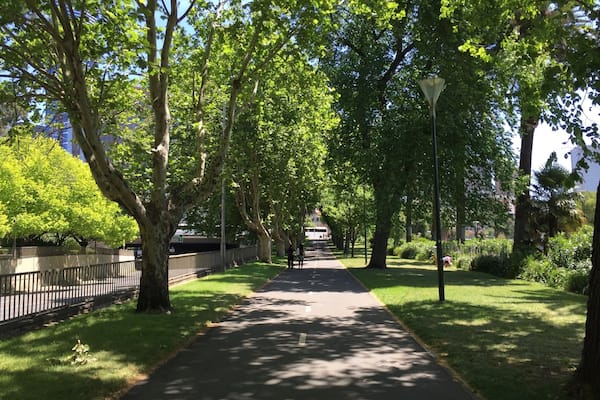 Melbourne has a lot of green space. Alexandra gardens is beautiful.