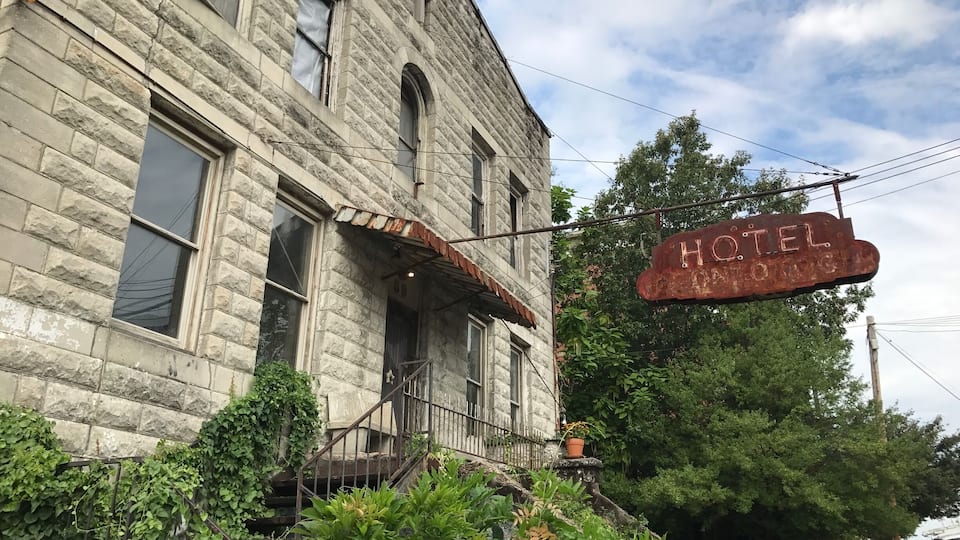 Abandon Pontotoc Hotel