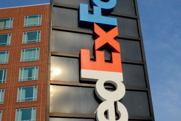 Mini Takes the States 2014 Road Rally Memphis to St.Louis Leg:
If you are going to spend the money .... put up a BIG SIGN.
#MTTS2014 #minitakesthestates #go11