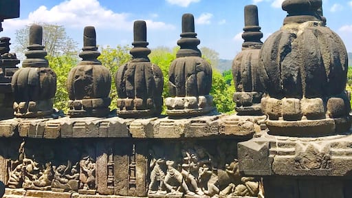 This temple is about a 2 hour drive from Borobudur. It’s well worth a visit. It’s always nice to find yourself in a place with few western tourists and many locals.