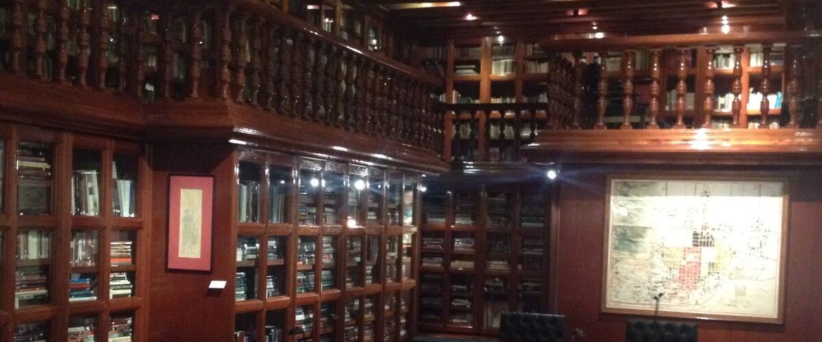 Biblioteca / Library
Rogerio Casas - Alatriste H. Preserves a major collection of the novel “The Ingenious Hidalgo Don Quixote". Of the more than 800 editions in 18 languages currently in the acquis, 739 in 13 languages are preserved in here.
#localgem #troveon #library #architecture