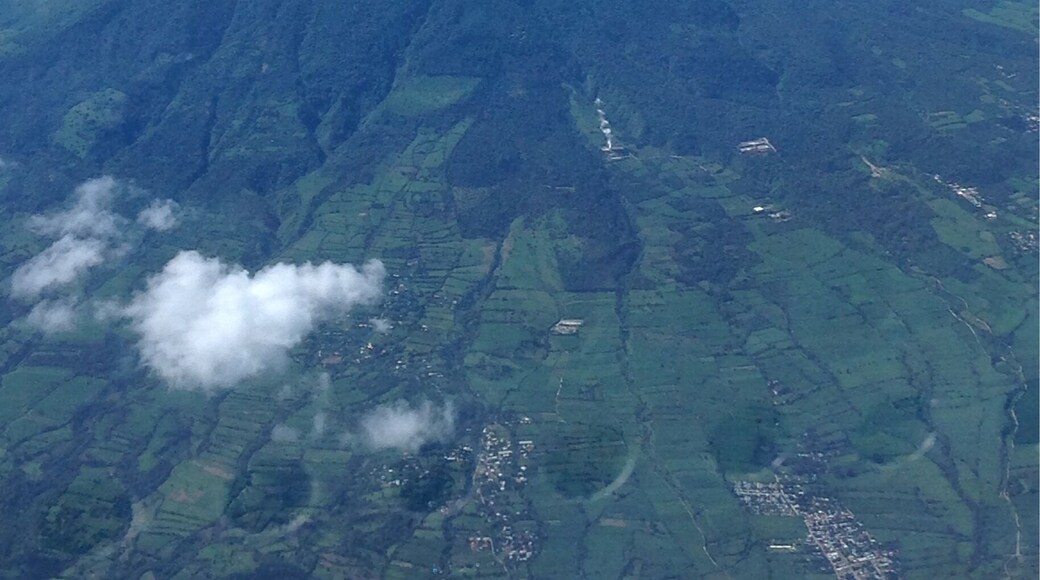 Over Managua, Nicaragua... This volcano was active, on this clear day!