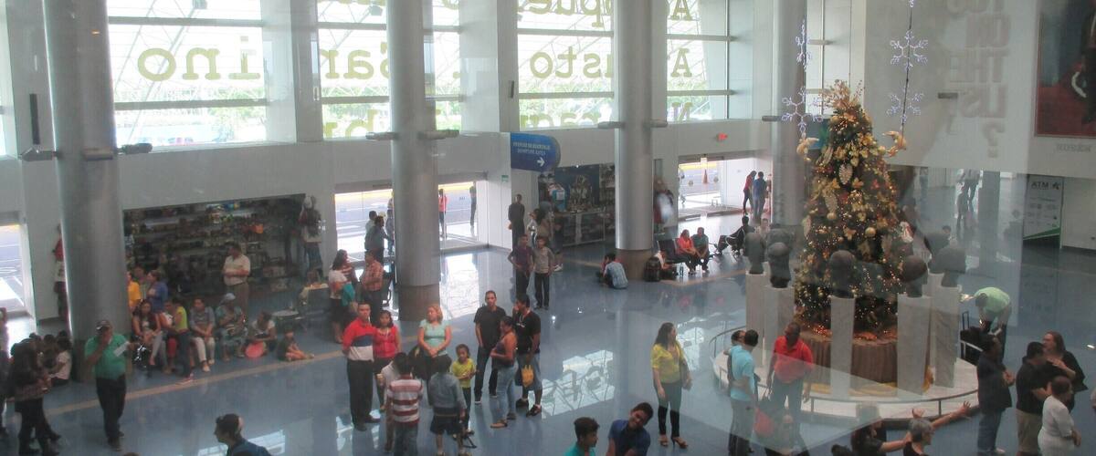 This is a very cute and compact airport. Easy to navigate. It is the main airport in Nicaragua. 12/27/2015