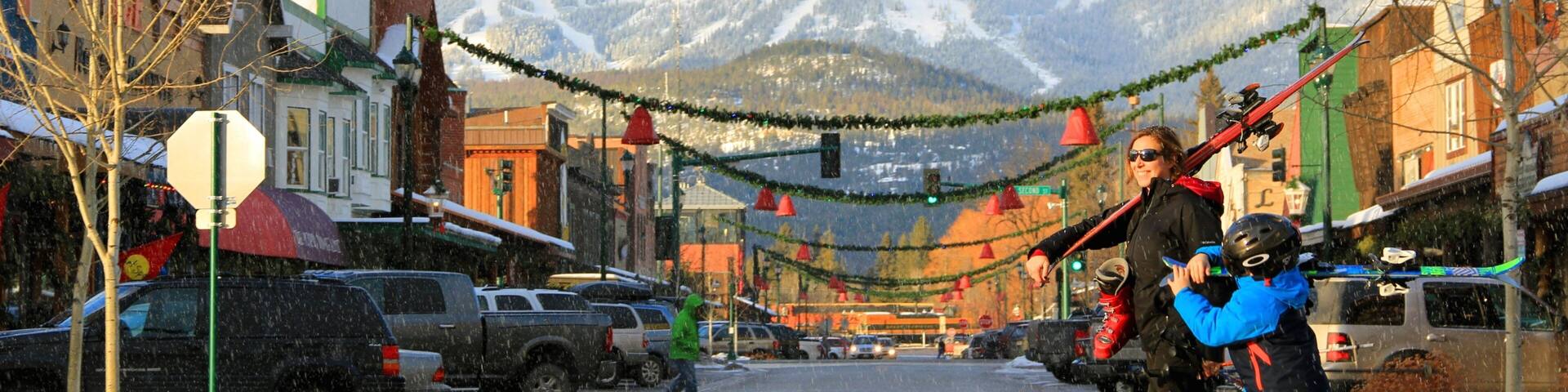 Montana showing street scenes and a small town or village as well as a family