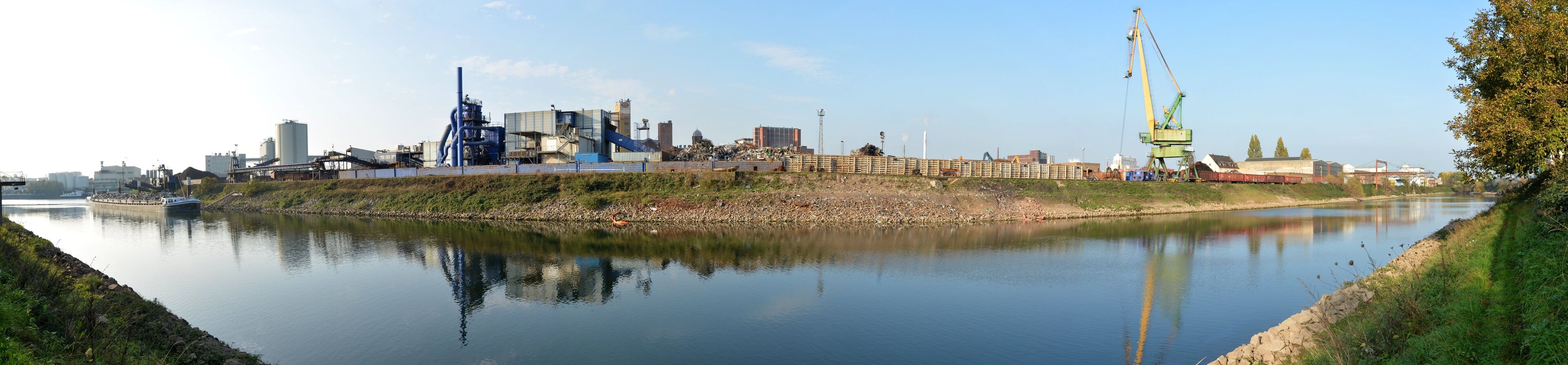 Kaiser Wilhelm Harbor, Mannheim, Germany, panoramic view from south