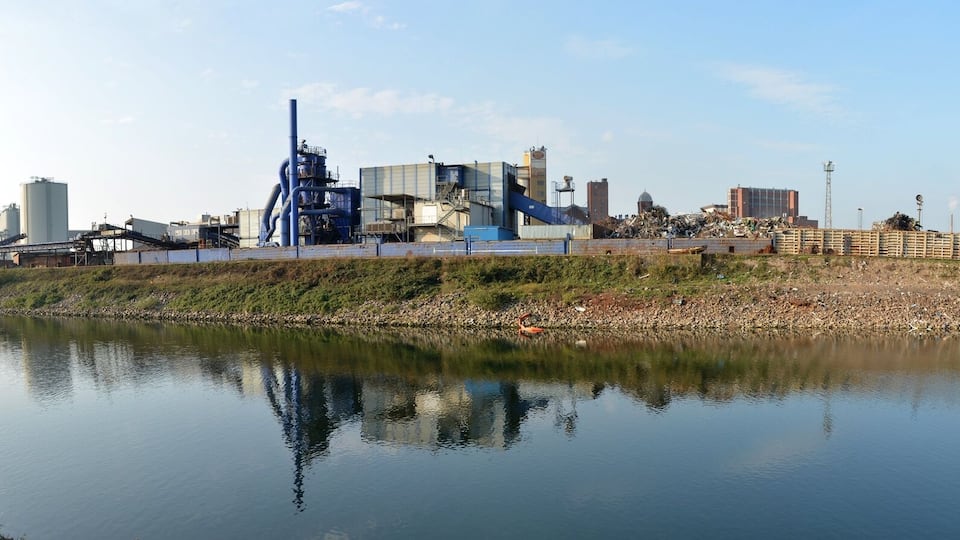 Kaiser Wilhelm Harbor, Mannheim, Germany, panoramic view from south