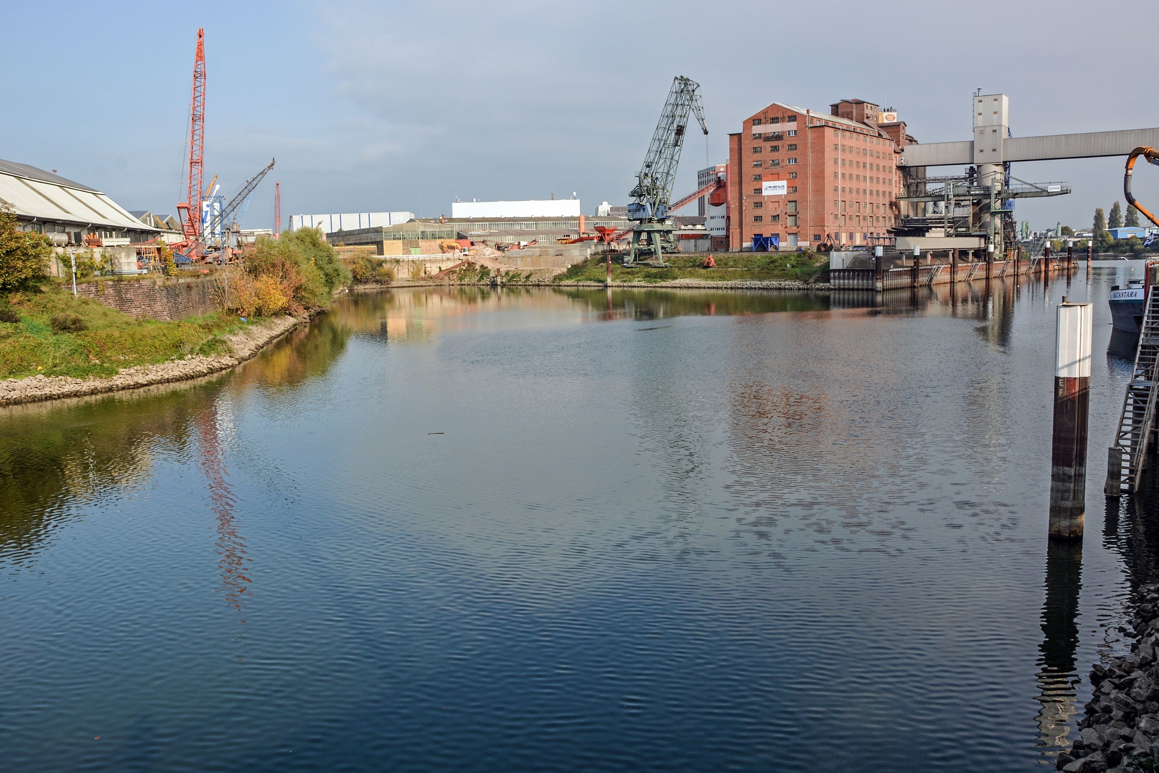 Island Harbor, Mannheim, Germany, view to the port basin
