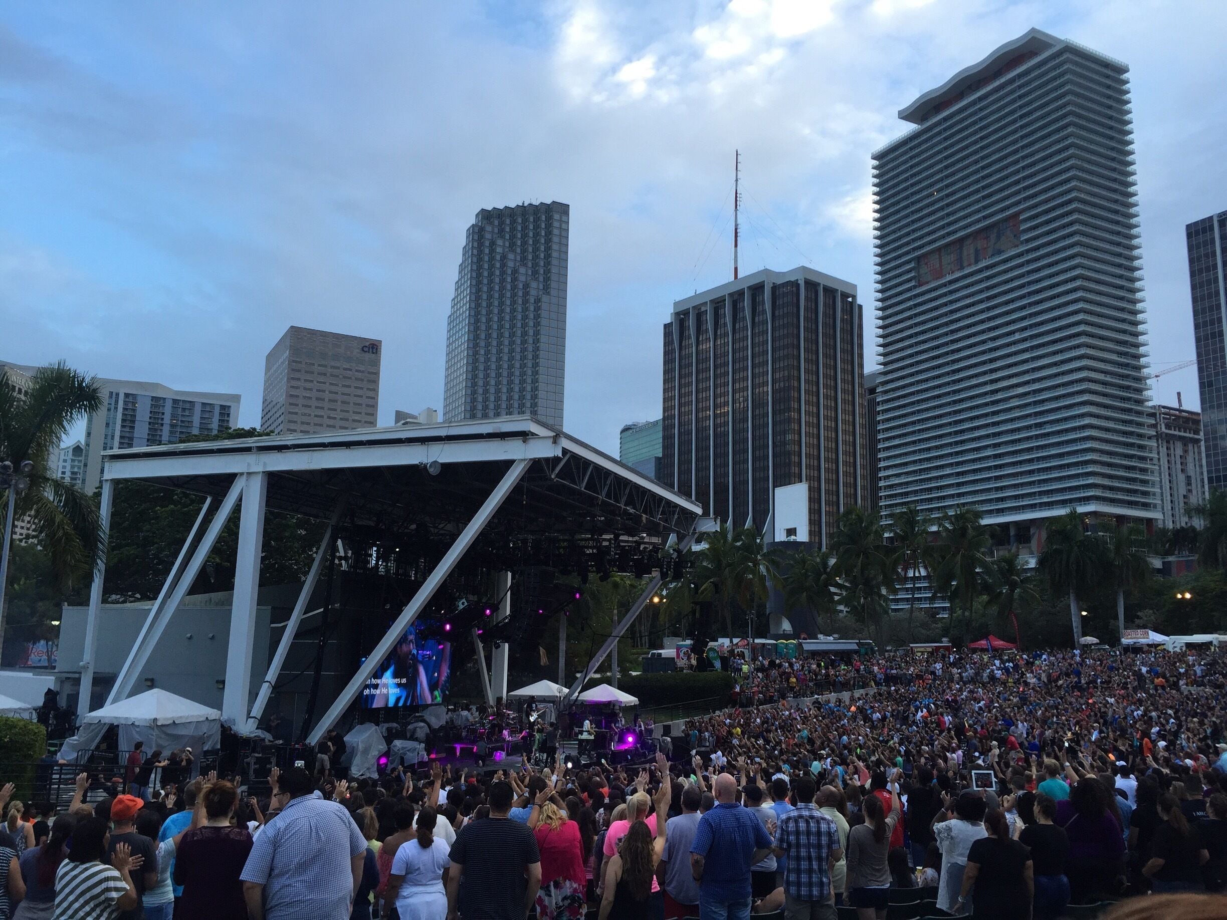 #Outcrytour hit Miami #august