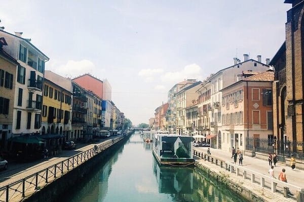 Naviglio Grande, the oldest canal in Milan in the charming Navigli district.
😍 #navigli #Milan #Italy #travel