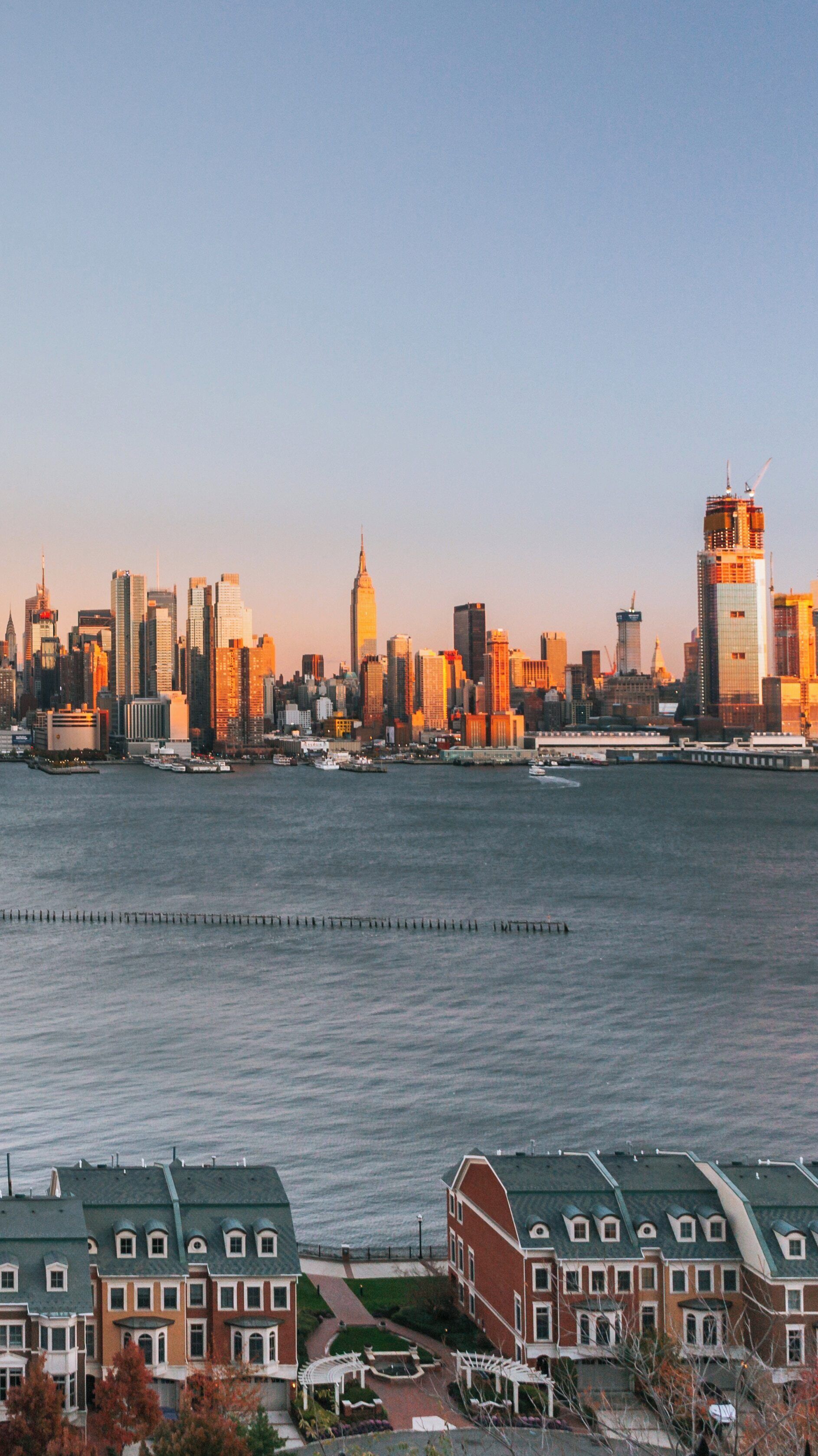 View of Manhattan skyline at sunset from Hamilton Park in Downtown Jersey City, New Jersey