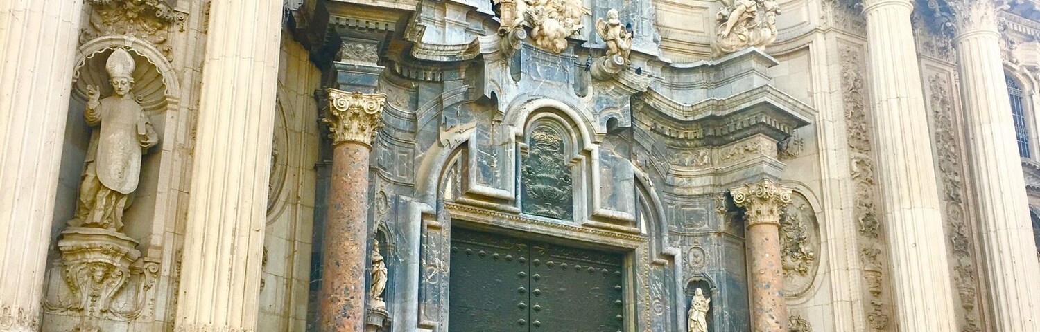Catedral de Santa María 1394-1751. Baroque and renaissance elements and just about everything in between.