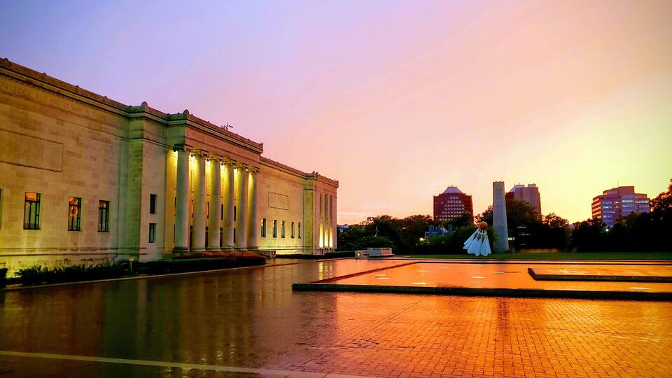 Stopped in Kansas City during a road trip from Philadelphia to Seattle. Honestly came in with pretty low expectations but Kansas City has to be one of the most underrated cities in America. This was taken at the Nelson-Atkins Museum of Art. Free admission every day with some very cool exhibits and architecture. #LifeAtExpedia