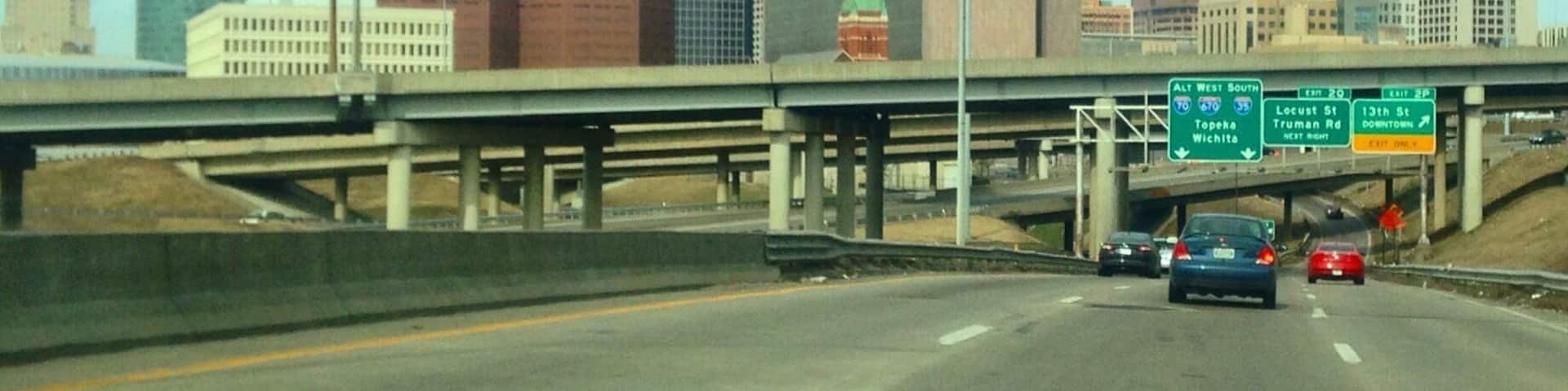 Nice thing about Missouri. All the major cities don't have endless miles of suburbs. They appear out of nowhere. #kansascity