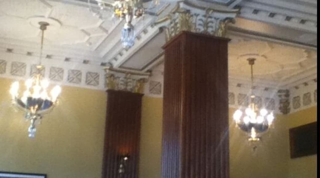 The walnut room::: also the breakfast room! Very divine.