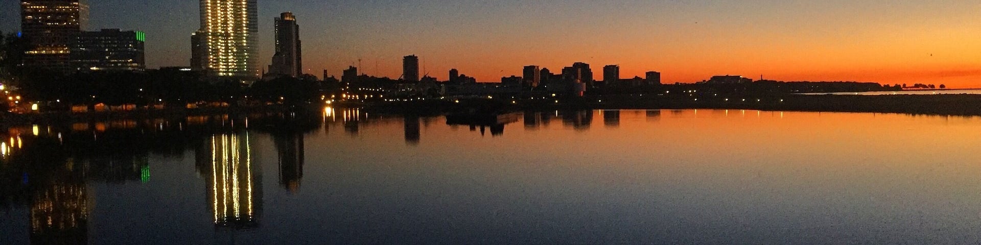 #LoveMyTown because living right on the lake is beautiful! Milwaukee sunrises are a sight to see!